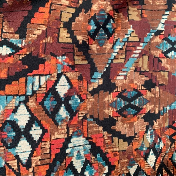 Show Me Your MuMu Geometric pattern boho printed blouse draped sleeve - Picture 5 of 10